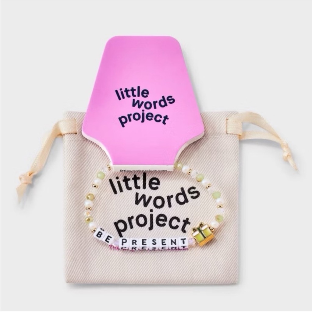 Nwt Little Words Project “Be Present” Christmas Beaded Bracelet Size M/L